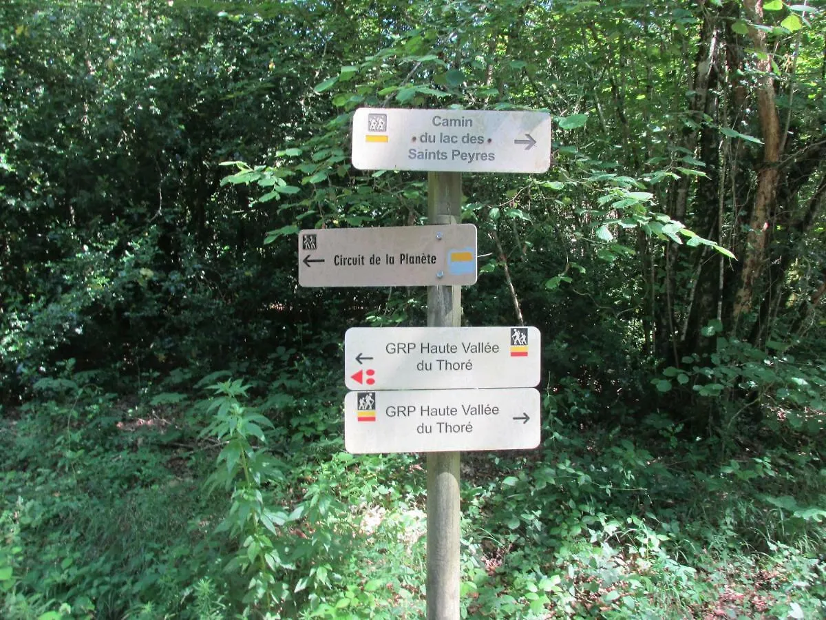 La Truite Vila Saint-Amans-Valtoret 0*,