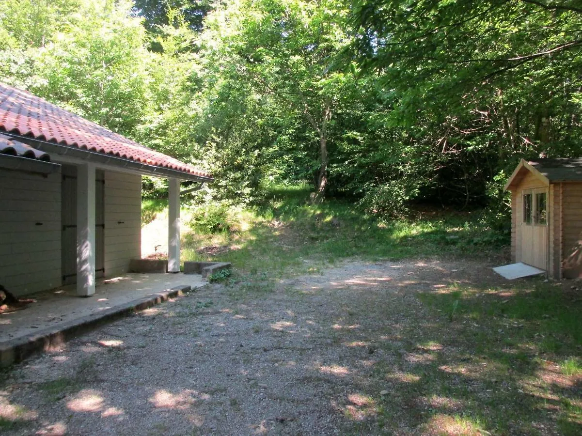 Casa de Férias La Truite Vila Saint-Amans-Valtoret França